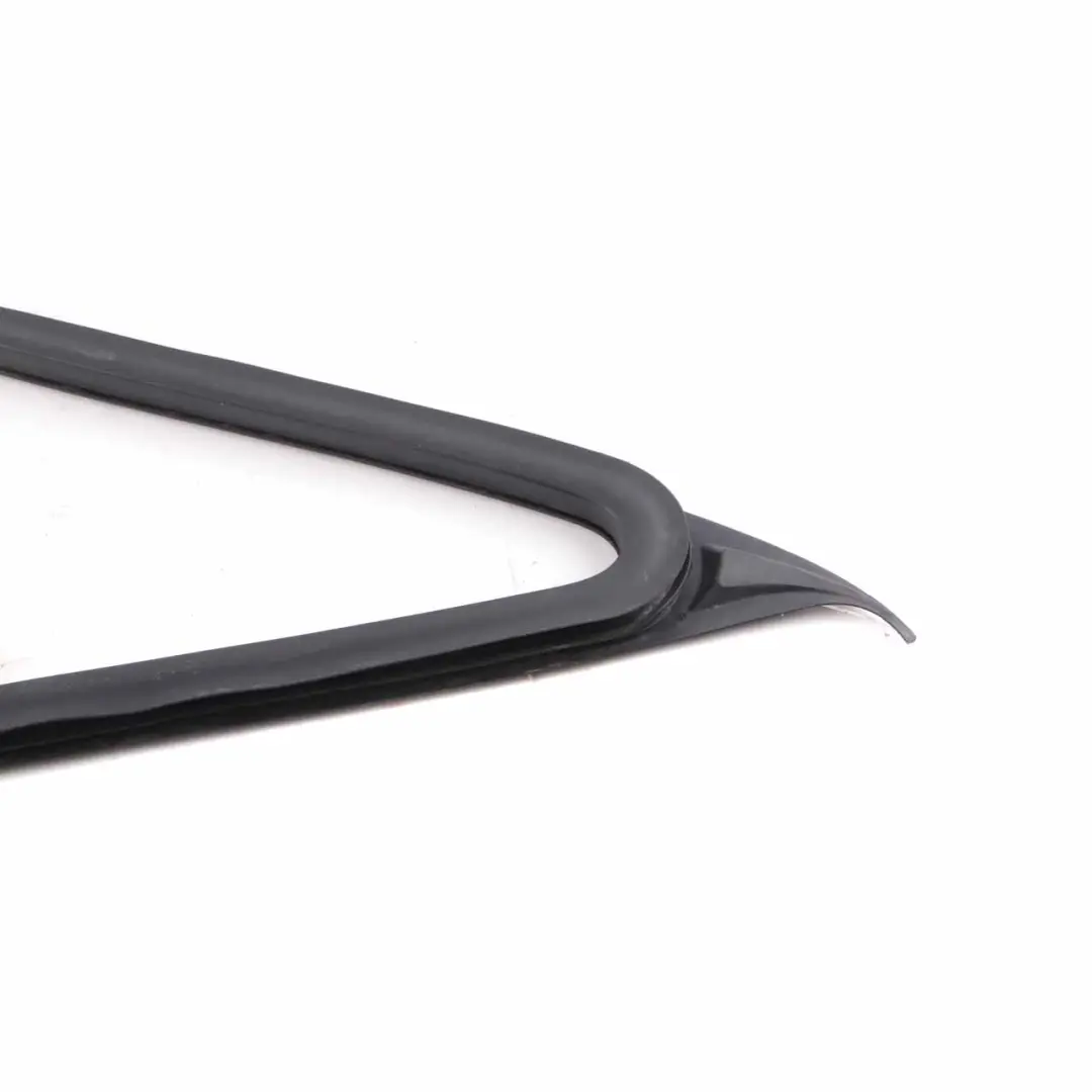 Window Seal Mercedes W907 W910 Front Door Right O/S Frame Gasket A9106710100 to with Part number A9106710300 Window Seal Mercedes W907 W910 Front Door Right O/S Frame Gasket A9106710100 - SKU A9106710300 - Part number A9106710300