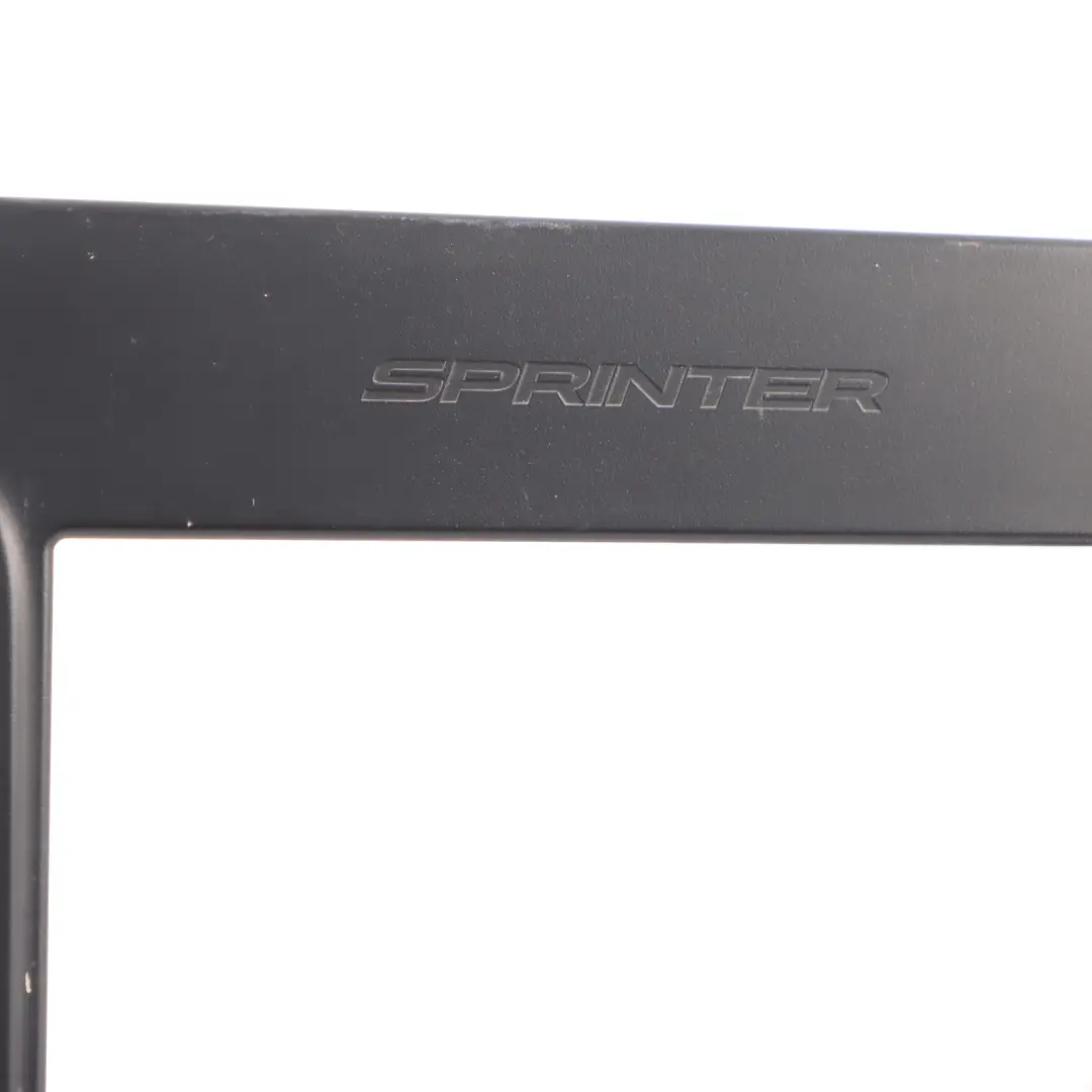 Salpicadero Cubierta Panel para Mercedes W910 con número de pieza A9106801600 Mercedes W910 Salpicadero Cubierta Panel - SKU A9106801600 - Número de pieza A9106801600