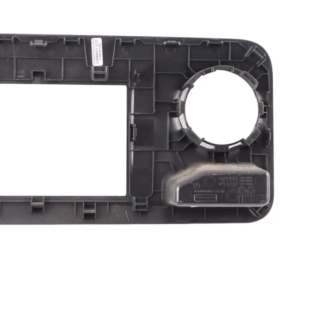 Salpicadero Cubierta Panel para Mercedes W910 con número de pieza A9106801600 Mercedes W910 Salpicadero Cubierta Panel - SKU A9106801600 - Número de pieza A9106801600