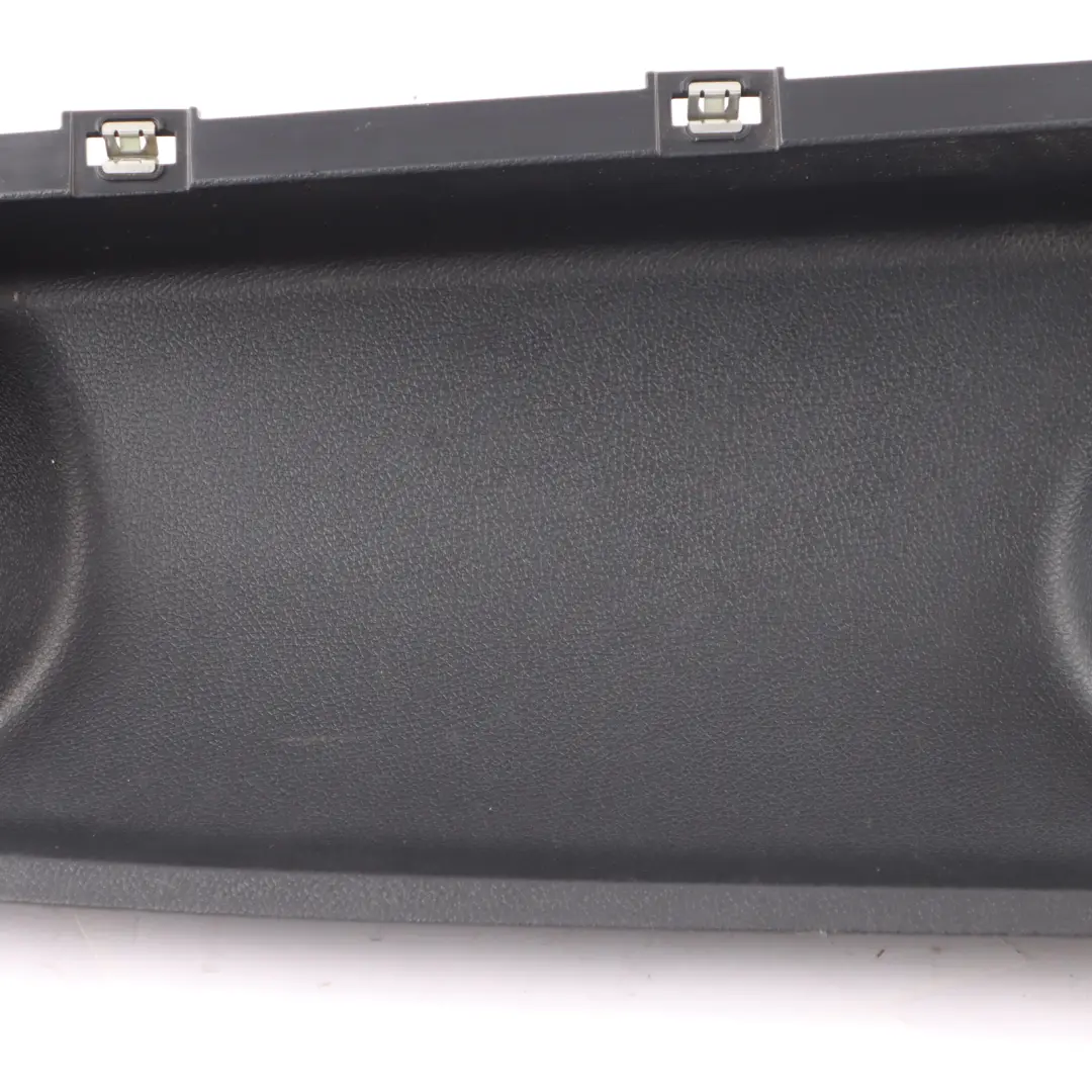 Couvercle Intérieur De Porte Gobelet pour Mercedes W910 à propos du numéro de pièce A9106803301 Mercedes W910 Couvercle Intérieur De Porte Gobelet - SKU A9106803301 - Numéro de pièce A9106803301