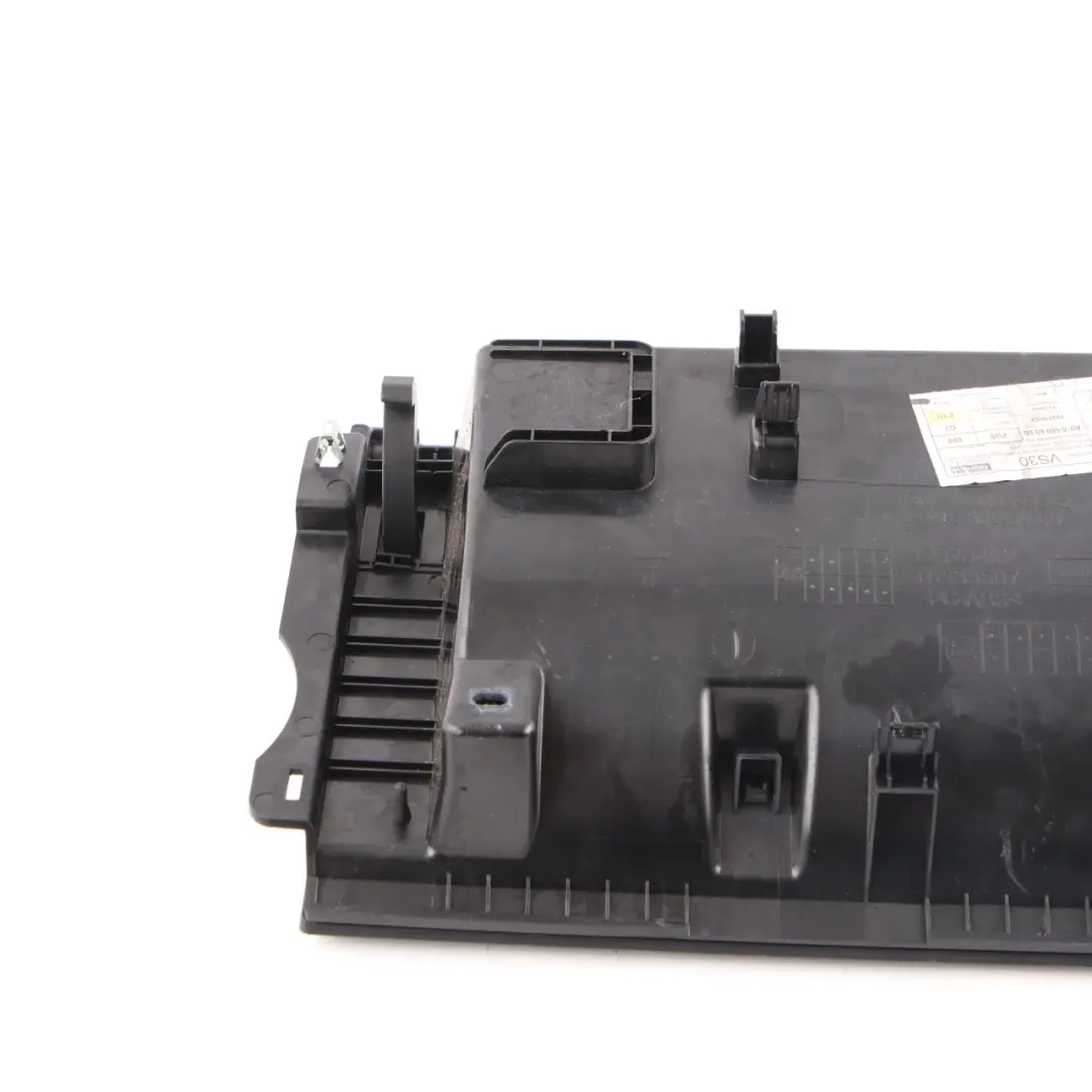 Guantera Mercedes Sprinter W907 W910 Bandeja Almacenamiento Negro para con número de pieza A9106806000 Guantera Mercedes Sprinter W907 W910 Bandeja Almacenamiento Negro - SKU A9106806000 - Número de pieza A9106806000