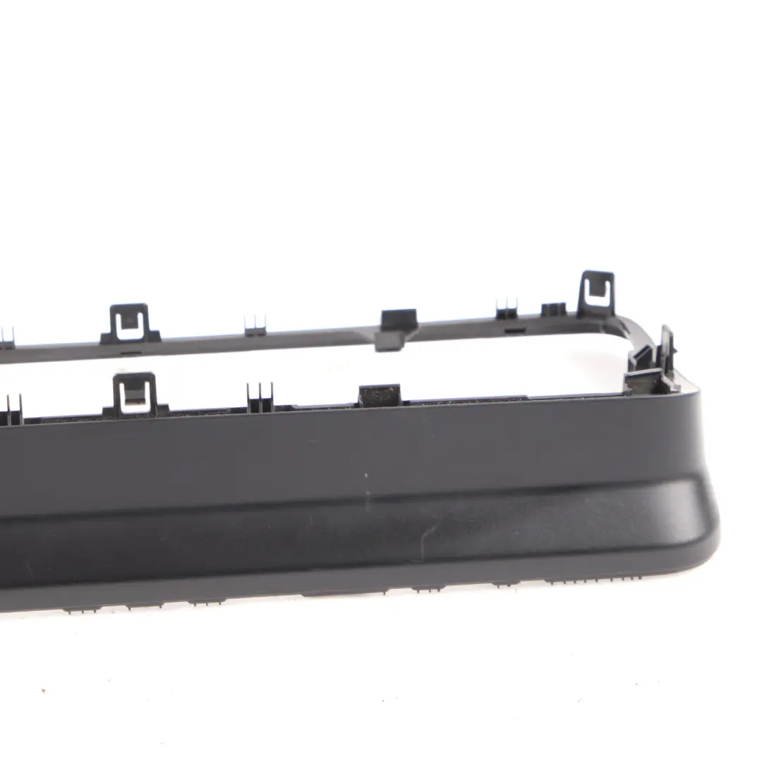 Mercedes Sprinter W910 Cadre d'affichage Cache tableau bord A9106897100 - SKU A9106898900 - Numéro de pièce A9106898900