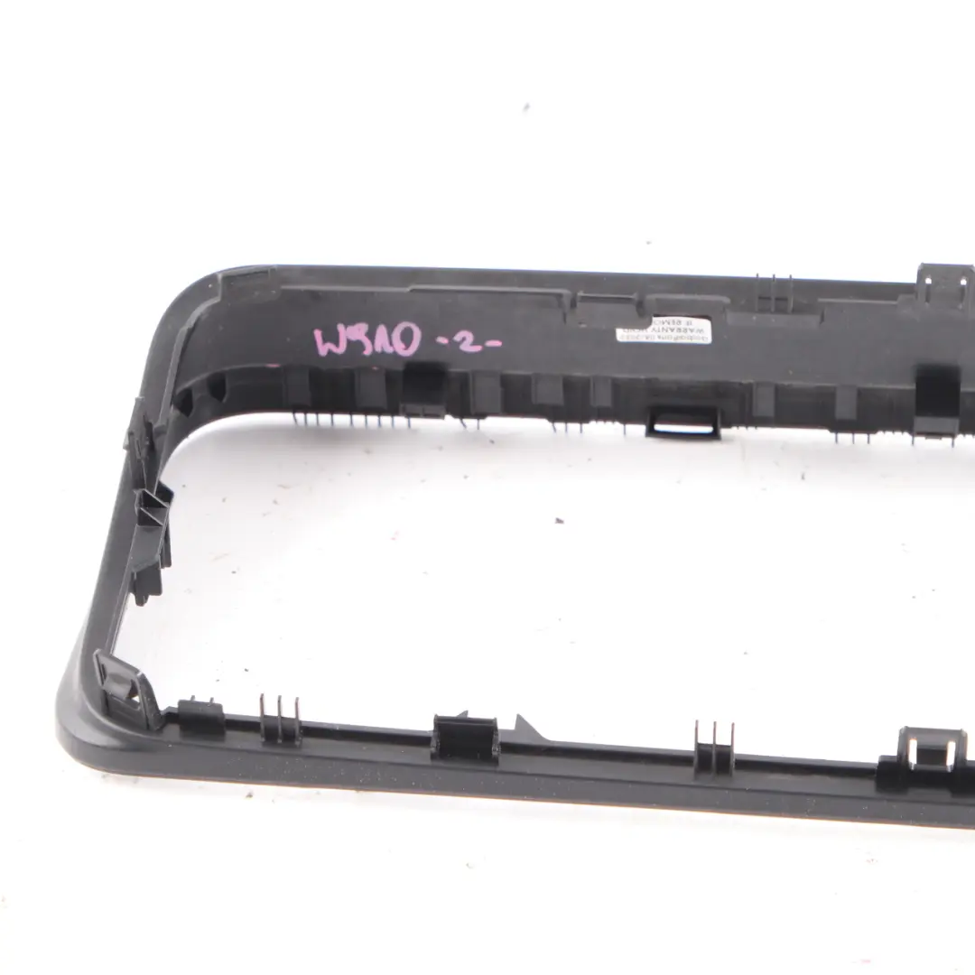 Mercedes Sprinter W910 Cadre d'affichage Cache tableau bord A9106897100 - SKU A9106898900 - Numéro de pièce A9106898900