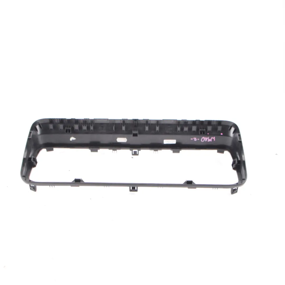 Mercedes Sprinter W910 Cadre d'affichage Cache tableau bord A9106897100 - SKU A9106898900 - Numéro de pièce A9106898900