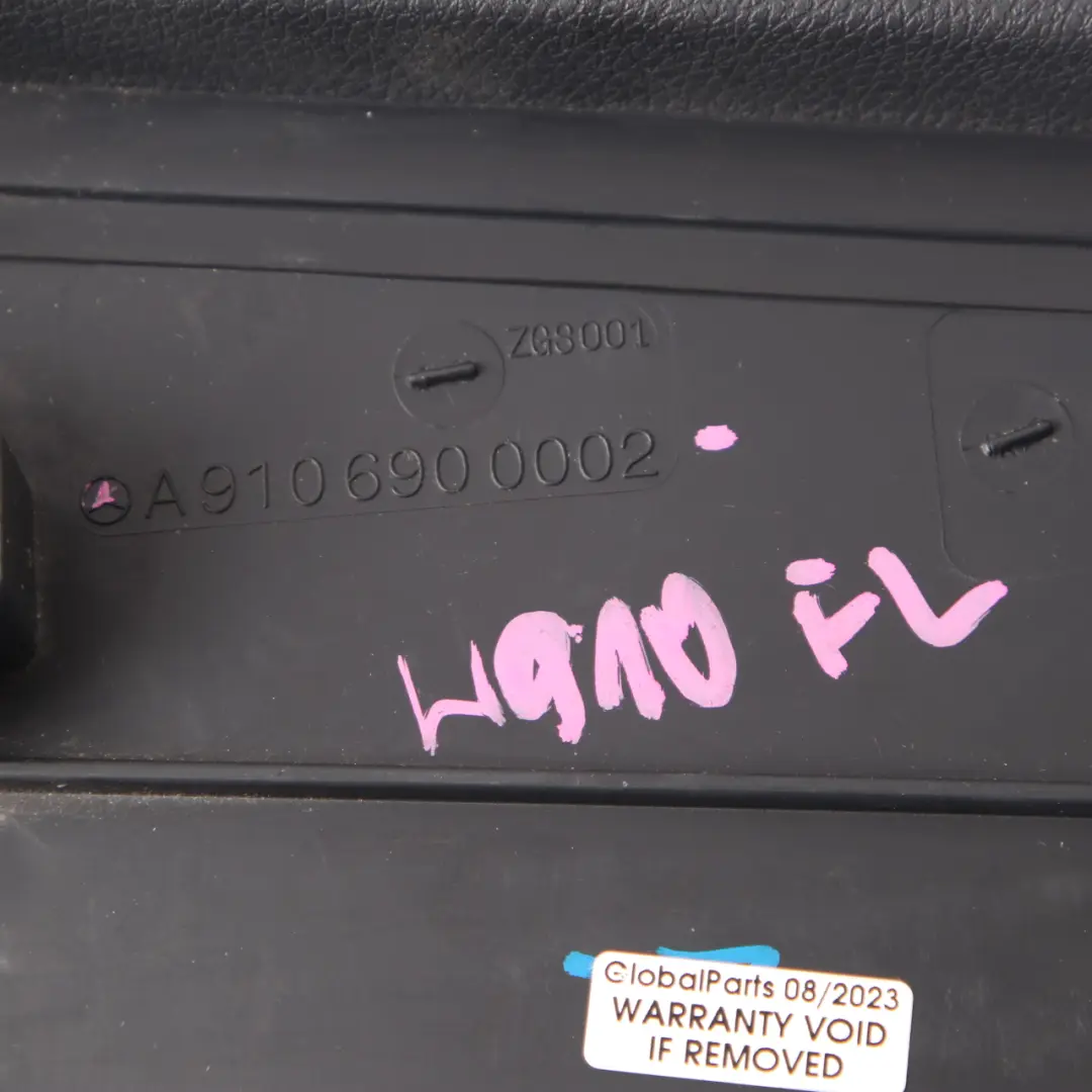 Visiera Parasole Sinistra Supporto Trim per Mercedes Sprinter W910 con numero di parte A9106900002 Mercedes Sprinter W910 Visiera Parasole Sinistra Supporto Trim - SKU A9106900002 - Numero di parte A9106900002