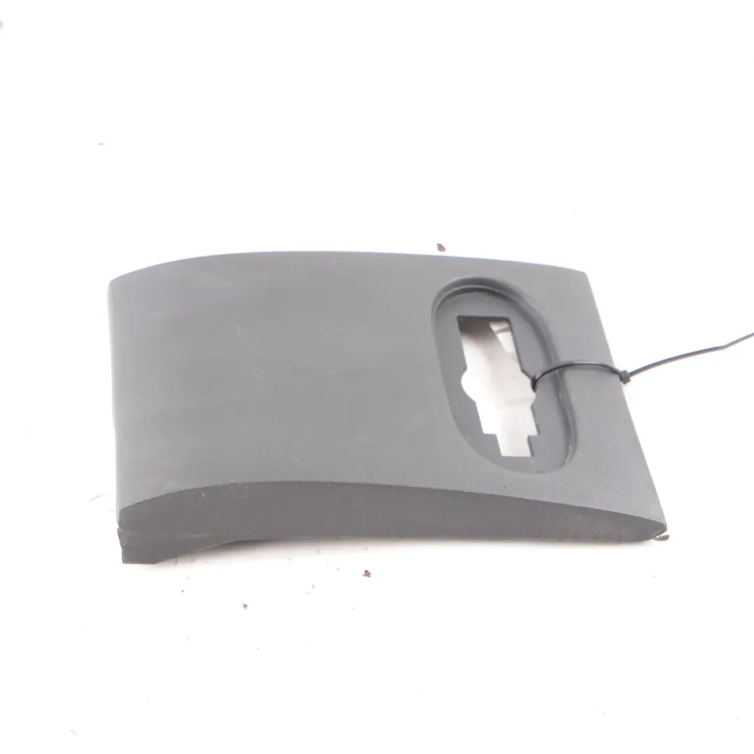 Moulure De Protection Avant Gauche pour Mercedes W910 à propos du numéro de pièce A9106906100 Mercedes W910 Moulure De Protection Avant Gauche - SKU A9106906100 - Numéro de pièce A9106906100