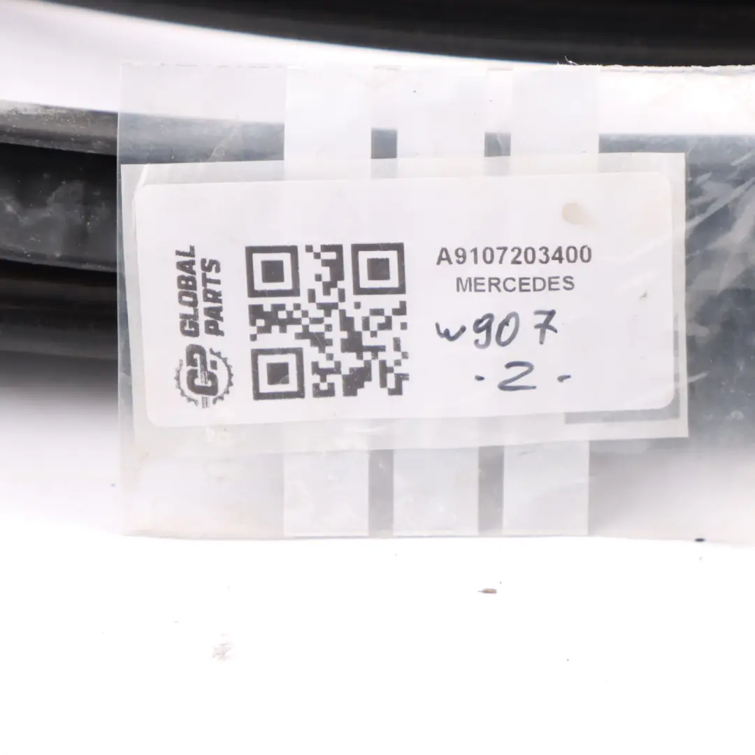 W907 Uszczelka Drzwi Lewy Prawy Przód do Mercedes o numerze A9107203400 Mercedes W907 Uszczelka Drzwi Lewy Prawy Przód - SKU A9107203400 - Numer Części A9107203400