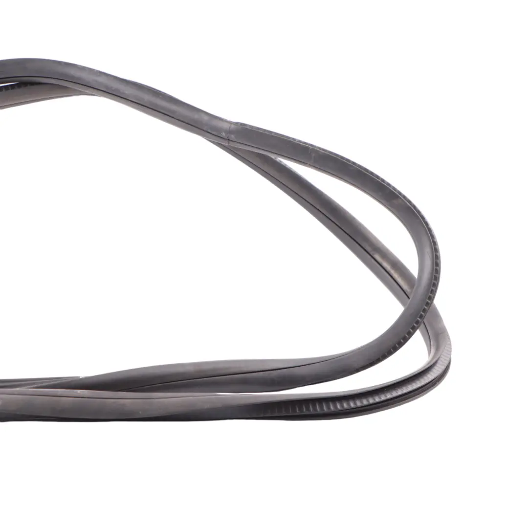 W907 Guarnizione porta anteriore sinistra destra per Mercedes con numero di parte A9107203400 Mercedes W907 Guarnizione porta anteriore sinistra destra - SKU A9107203400 - Numero di parte A9107203400