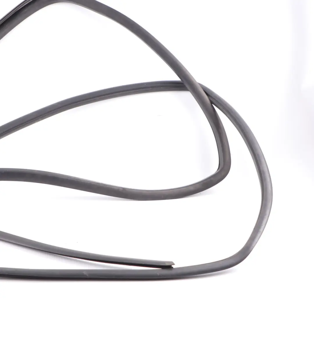 W907 W910 Joint de vitre Porte Avant Droite Cadre Joint pour Mercedes à propos du numéro de pièce A9107250500 Mercedes W907 W910 Joint de vitre Porte Avant Droite Cadre Joint - SKU A9107250500 - Numéro de pièce A9107250500