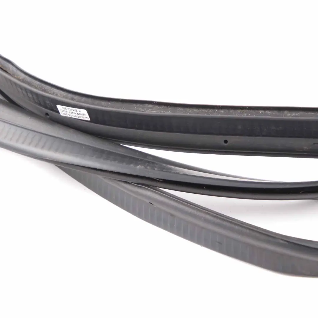 W219 Tür dichtung hinten links rechts Schutzkante A2196970351 für Mercedes CLS mit Teilenummer A9107254200 Mercedes CLS W219 Tür dichtung hinten links rechts Schutzkante A2196970351 - SKU A9107254200 - Teilenummer A9107254200