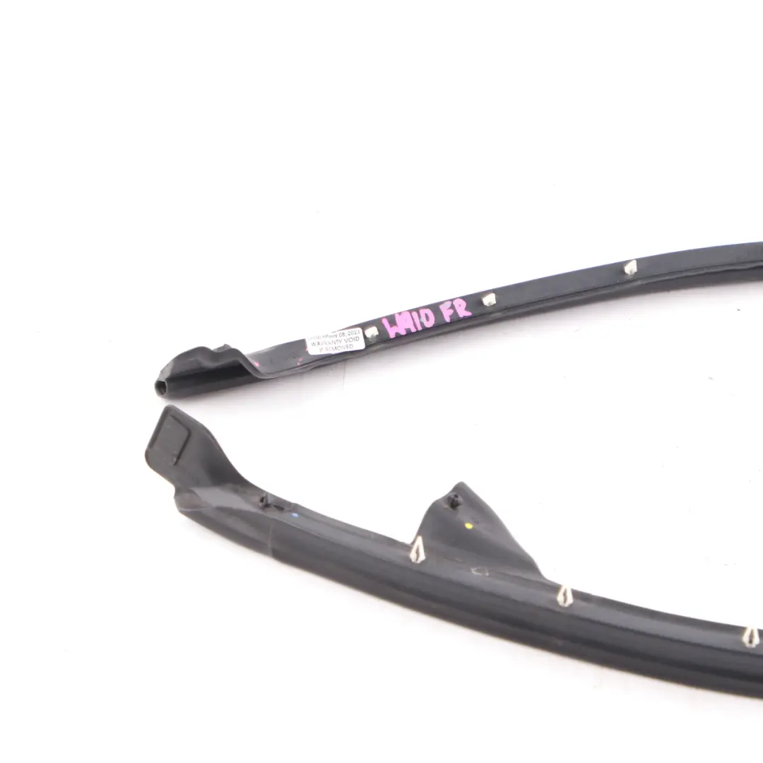 Guarnizione finestrino porta anteriore destra Guida A2197200254 per Mercedes C219 con numero di parte A9107270100 Mercedes C219 Guarnizione finestrino porta anteriore destra Guida A2197200254 - SKU A9107270100 - Numero di parte A9107270100