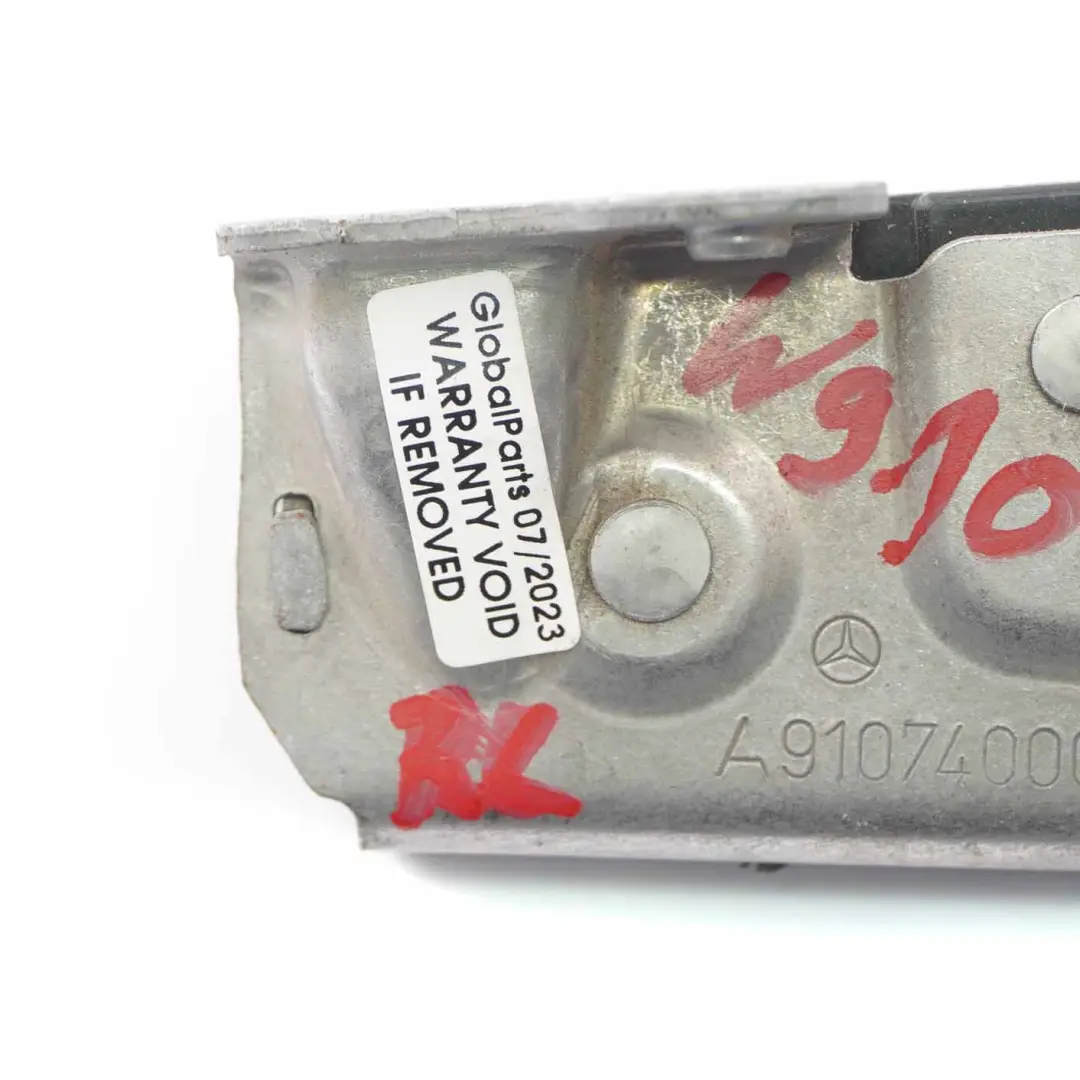  Blocco porta Mercedes W910 chiusura portellone posteriore sinistro - SKU A9107400000 - Numero di parte A9107400000