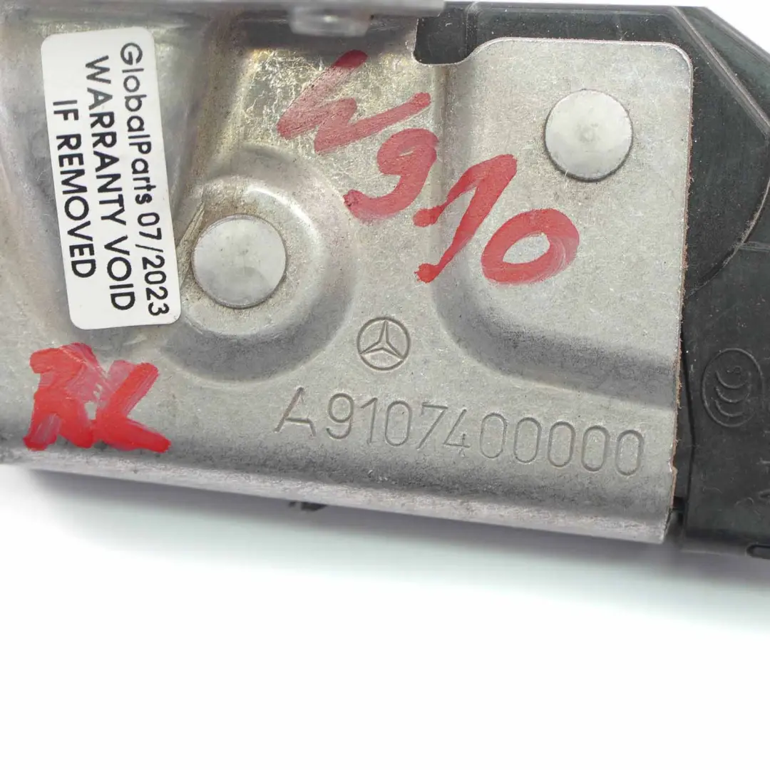 Cerradura puerta Mercedes W907 W910 cierre portón trasero izquierdo para con número de pieza A9107400000 Cerradura puerta Mercedes W907 W910 cierre portón trasero izquierdo - SKU A9107400000 - Número de pieza A9107400000