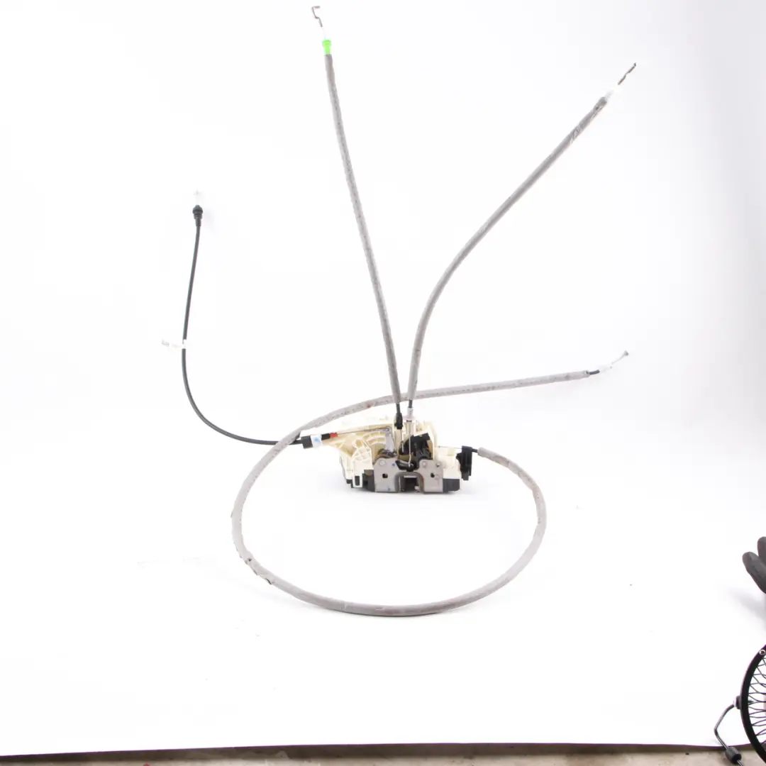 Door Lock Mercedes Sprinter W907 W910 Rear Right O/S Latch Mechanism to with Part number A9107407600 Door Lock Mercedes Sprinter W907 W910 Rear Right O/S Latch Mechanism - SKU A9107407600 - Part number A9107407600