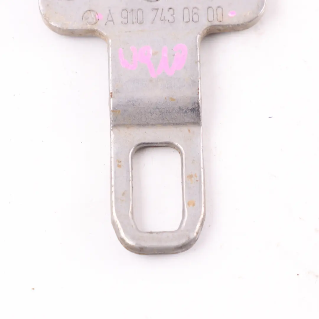 Gâche porte Mercedes Sprinter W907 W910 Arrière Gauche Frein - SKU A9107430600 - Numéro de pièce A9107430600