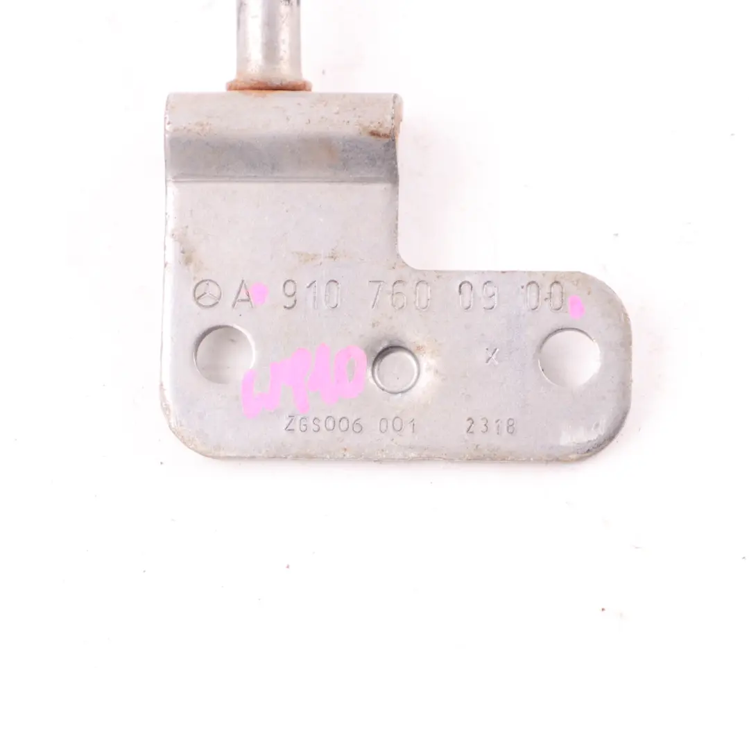 Charnière arrière Mercedes Sprinter W907 W910 Support hayon pour à propos du numéro de pièce A9107600900 Charnière arrière Mercedes Sprinter W907 W910 Support hayon - SKU A9107600900 - Numéro de pièce A9107600900