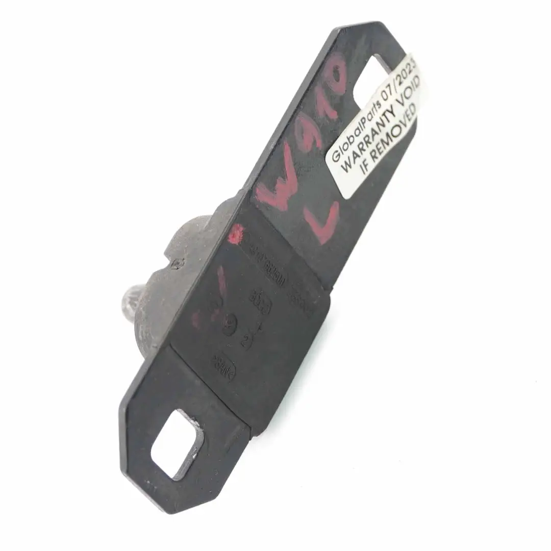 Cale de porte coulissante Droite Gauche Haut Bas pour Mercedes W910 à propos du numéro de pièce A9107662500 Mercedes W910 Cale de porte coulissante Droite Gauche Haut Bas - SKU A9107662500 - Numéro de pièce A9107662500