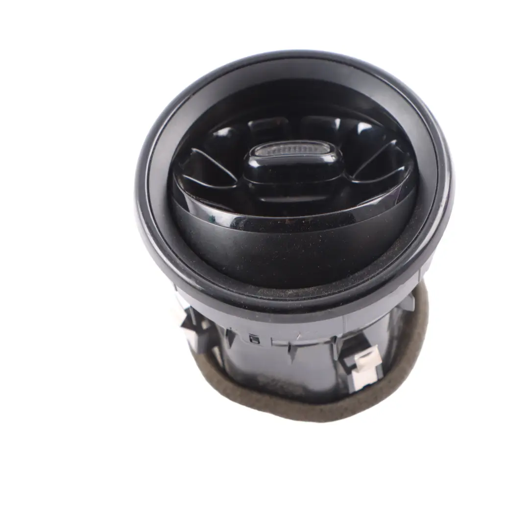 Kratka Nawiewu Powietrza Przód do Mercedes Sprinter W910 o numerze A9108303201 Mercedes Sprinter W910 Kratka Nawiewu Powietrza Przód - SKU A9108303201-1 - Numer Części A9108303201