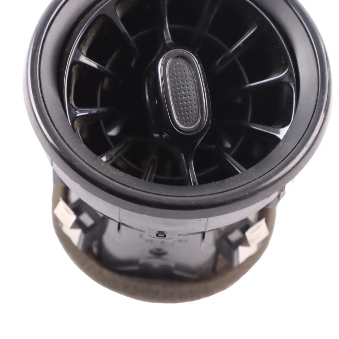 Rejilla De Ventilación Delantera para Mercedes Sprinter W910 con número de pieza A9108303201 Mercedes Sprinter W910 Rejilla De Ventilación Delantera - SKU A9108303201-1 - Número de pieza A9108303201