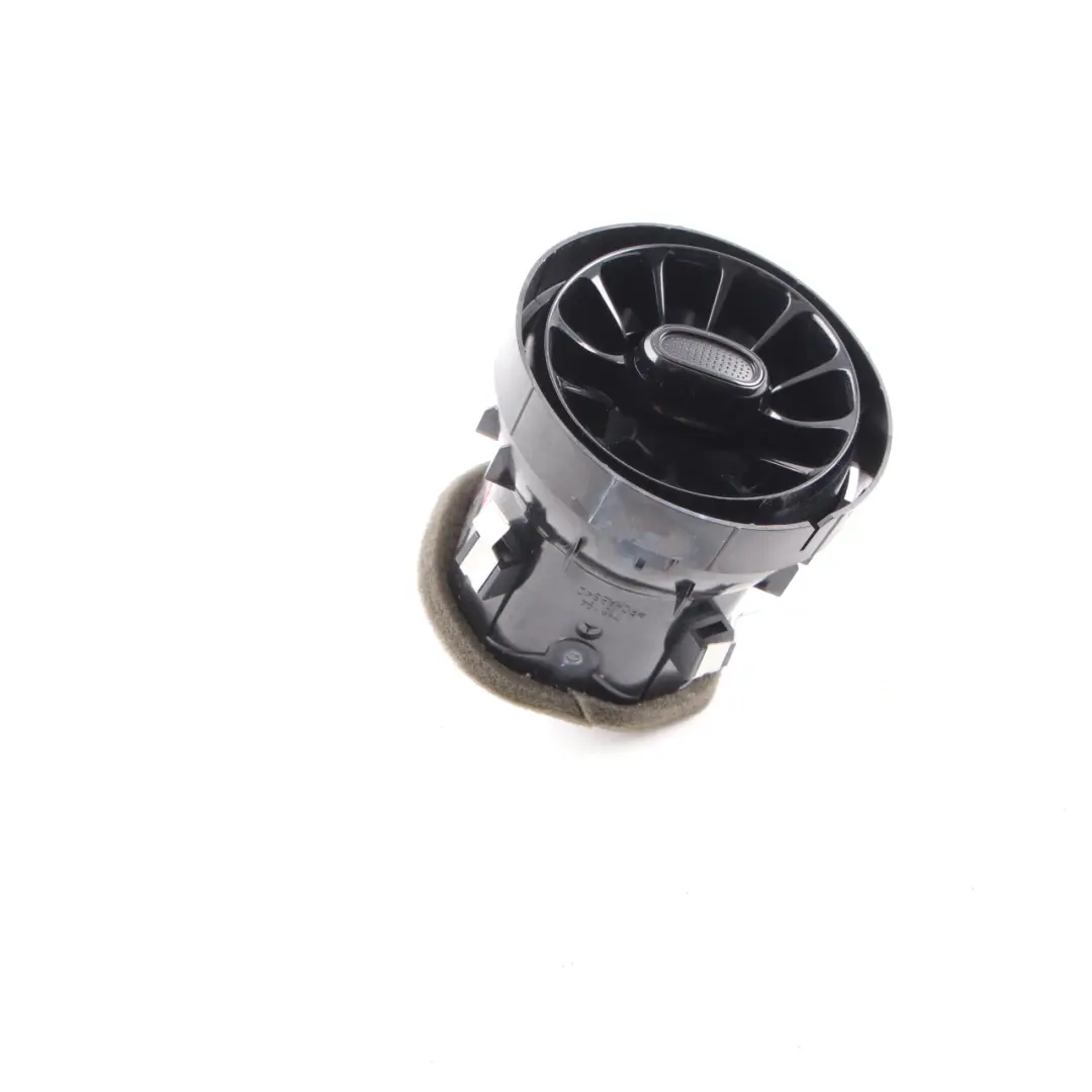 Kratka Nawiewu Powietrza Przód do Mercedes Sprinter W910 o numerze A9108303201 Mercedes Sprinter W910 Kratka Nawiewu Powietrza Przód - SKU A9108303201 - Numer Części A9108303201