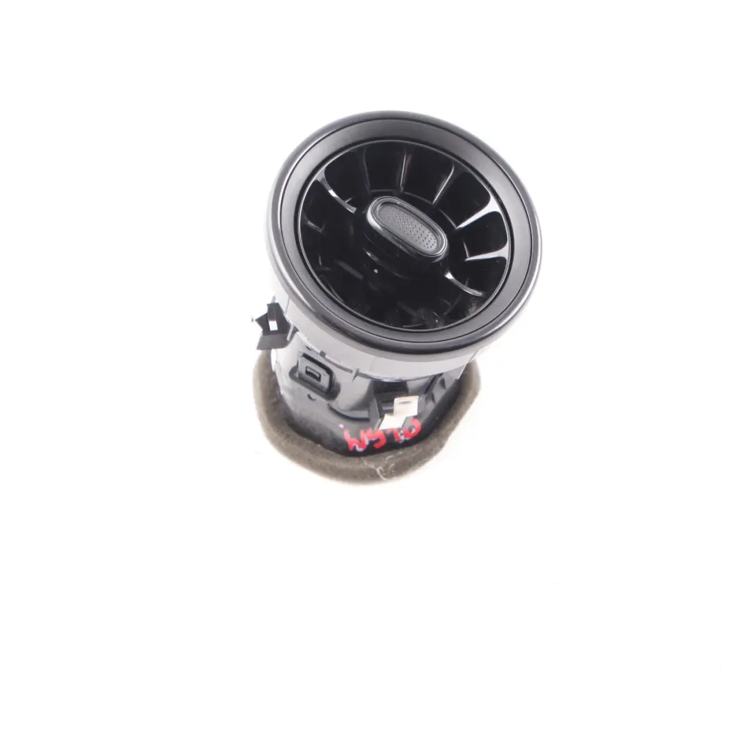 Salpicadero Rejilla de ventilación frontal para Mercedes Sprinter W910 con número de pieza A9108303401 Mercedes Sprinter W910 Salpicadero Rejilla de ventilación frontal - SKU A9108303401 - Número de pieza A9108303401