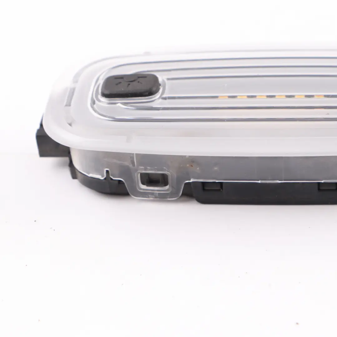 Lampada da tetto Mercedes Sprinter W907 W910 Luce interna a LED per con numero di parte A9109061800 Lampada da tetto Mercedes Sprinter W907 W910 Luce interna a LED - SKU A9109061800 - Numero di parte A9109061800