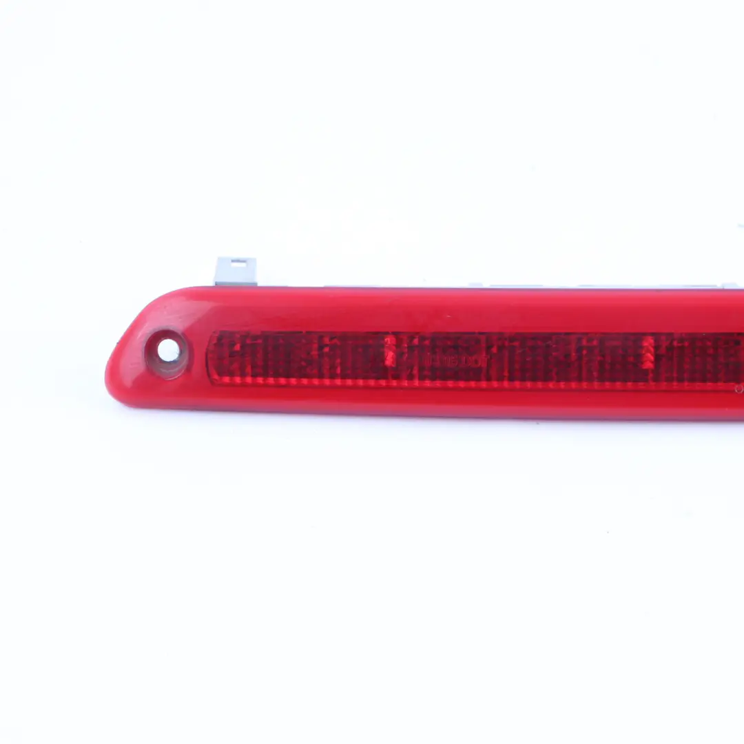 Pannello luminoso supplementare del faro del freno per Mercedes W906 con numero di parte A9109066300 Mercedes W906 Pannello luminoso supplementare del faro del freno - SKU A9109066300 - Numero di parte A9109066300