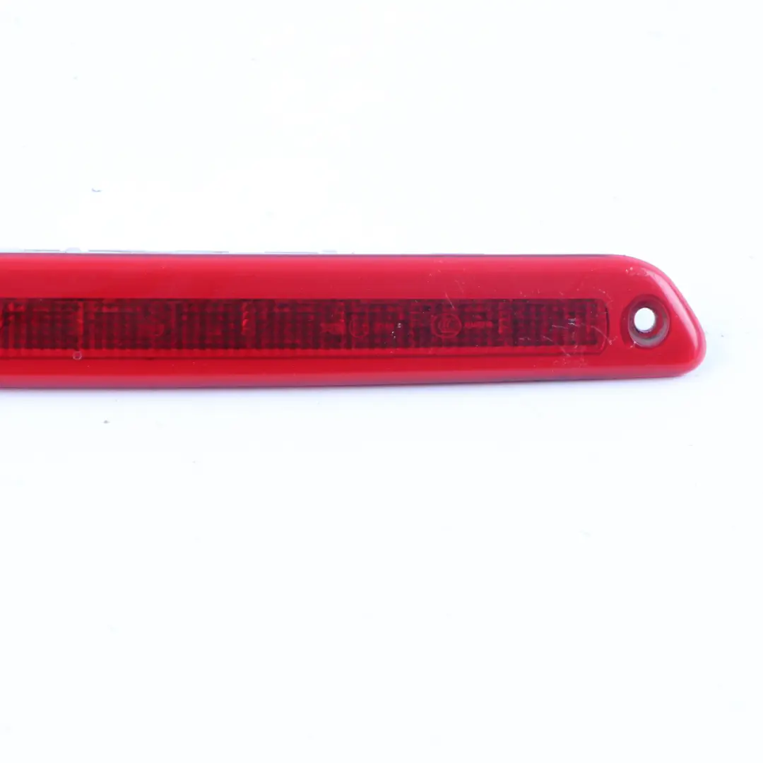 Pannello luminoso supplementare del faro del freno per Mercedes W906 con numero di parte A9109066300 Mercedes W906 Pannello luminoso supplementare del faro del freno - SKU A9109066300 - Numero di parte A9109066300