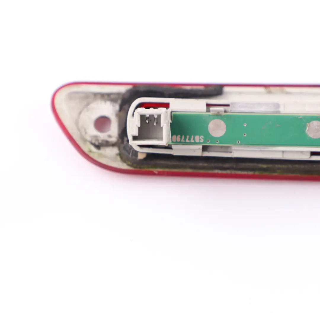 Pannello luminoso supplementare del faro del freno per Mercedes W906 con numero di parte A9109066300 Mercedes W906 Pannello luminoso supplementare del faro del freno - SKU A9109066300 - Numero di parte A9109066300