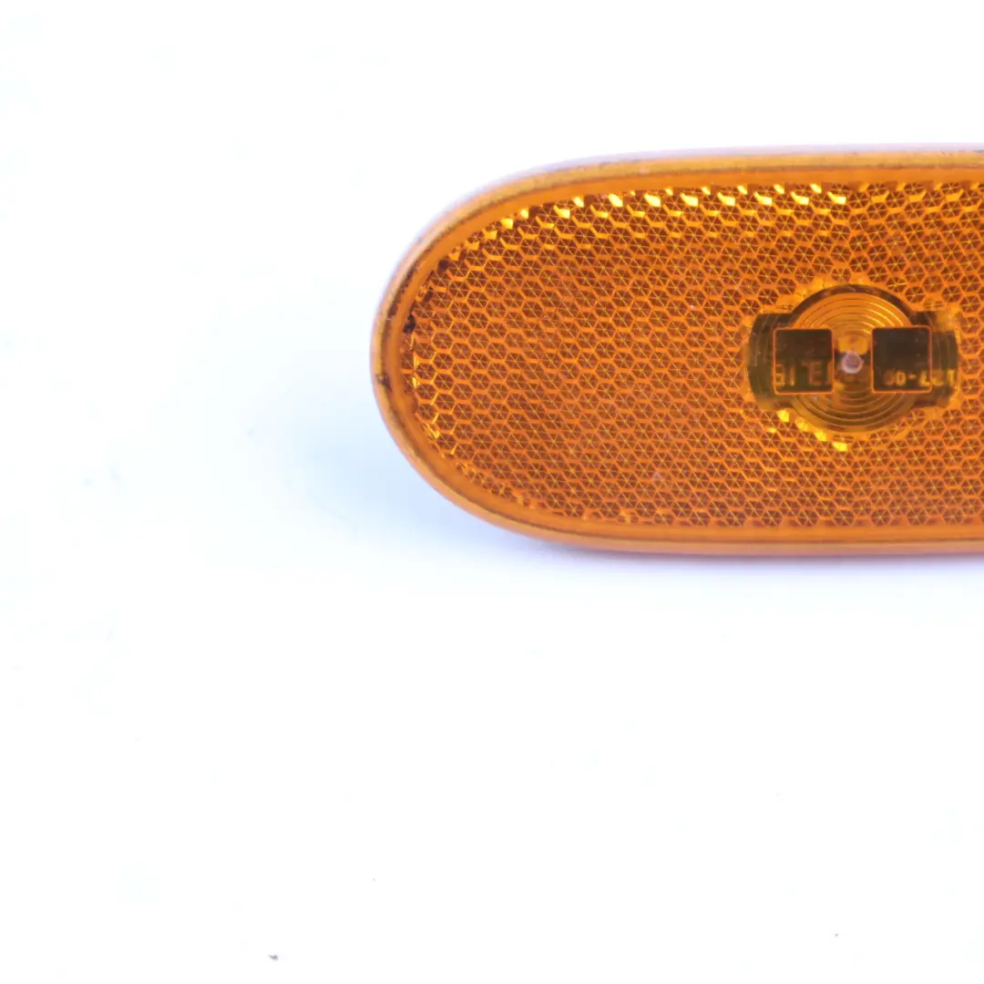 Feu De Gabarit Latéral Réflecteur A9068201456 pour Mercedes W906 à propos du numéro de pièce A9109067700 Mercedes W906 Feu De Gabarit Latéral Réflecteur A9068201456 - SKU A9109067700 - Numéro de pièce A9109067700