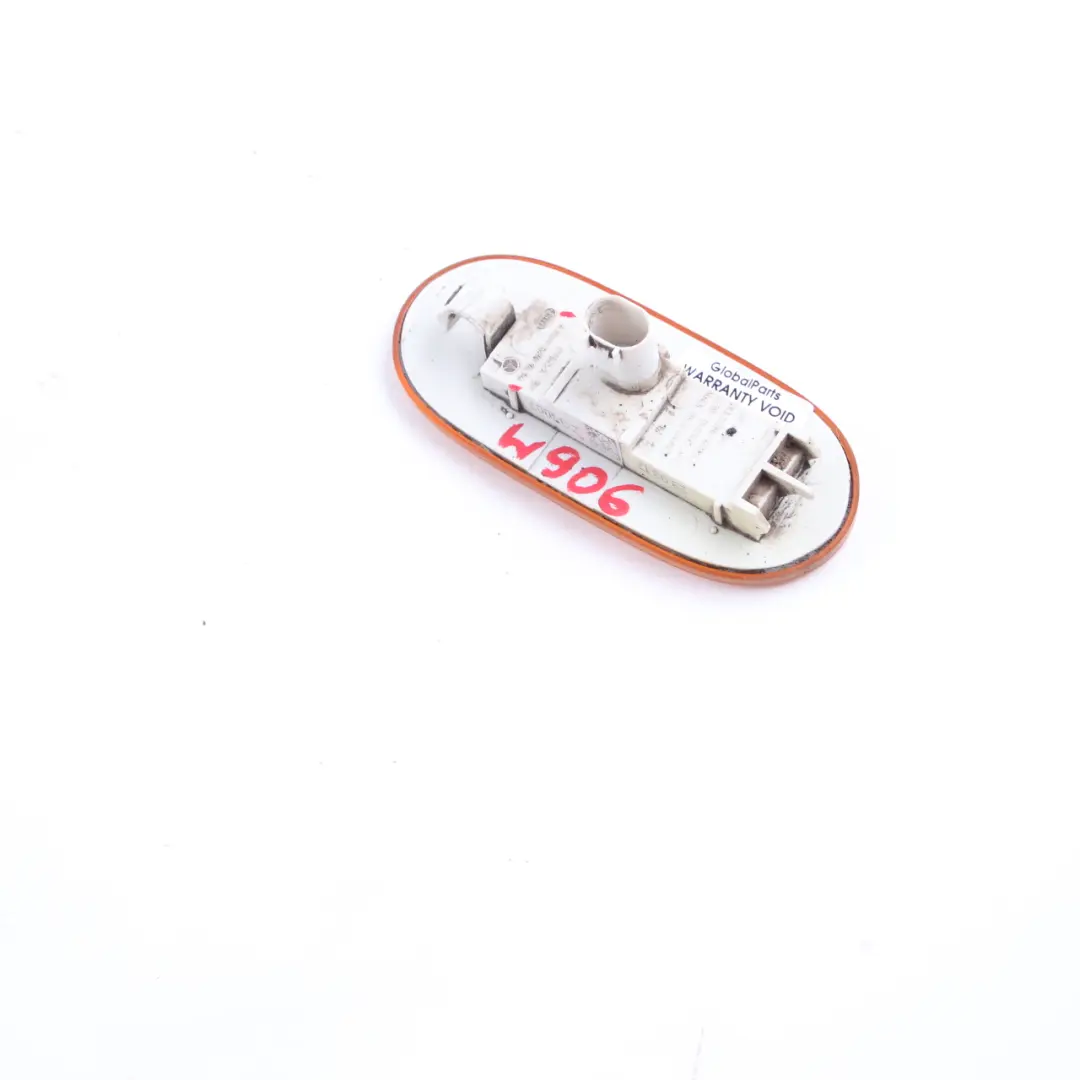 Seiten Markierungs Leuchte Lampe Reflektor Leuchte A9068201456 für Mercedes W906 mit Teilenummer A9109067700 Mercedes W906 Seiten Markierungs Leuchte Lampe Reflektor Leuchte A9068201456 - SKU A9109067700 - Teilenummer A9109067700