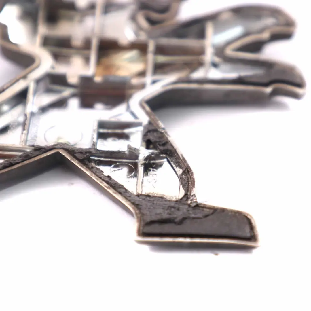 Peugeot Partner K9 Emblème Logo Pare-chocs avant Garniture chromée - SKU AA35628500 - Numéro de pièce AA35628500