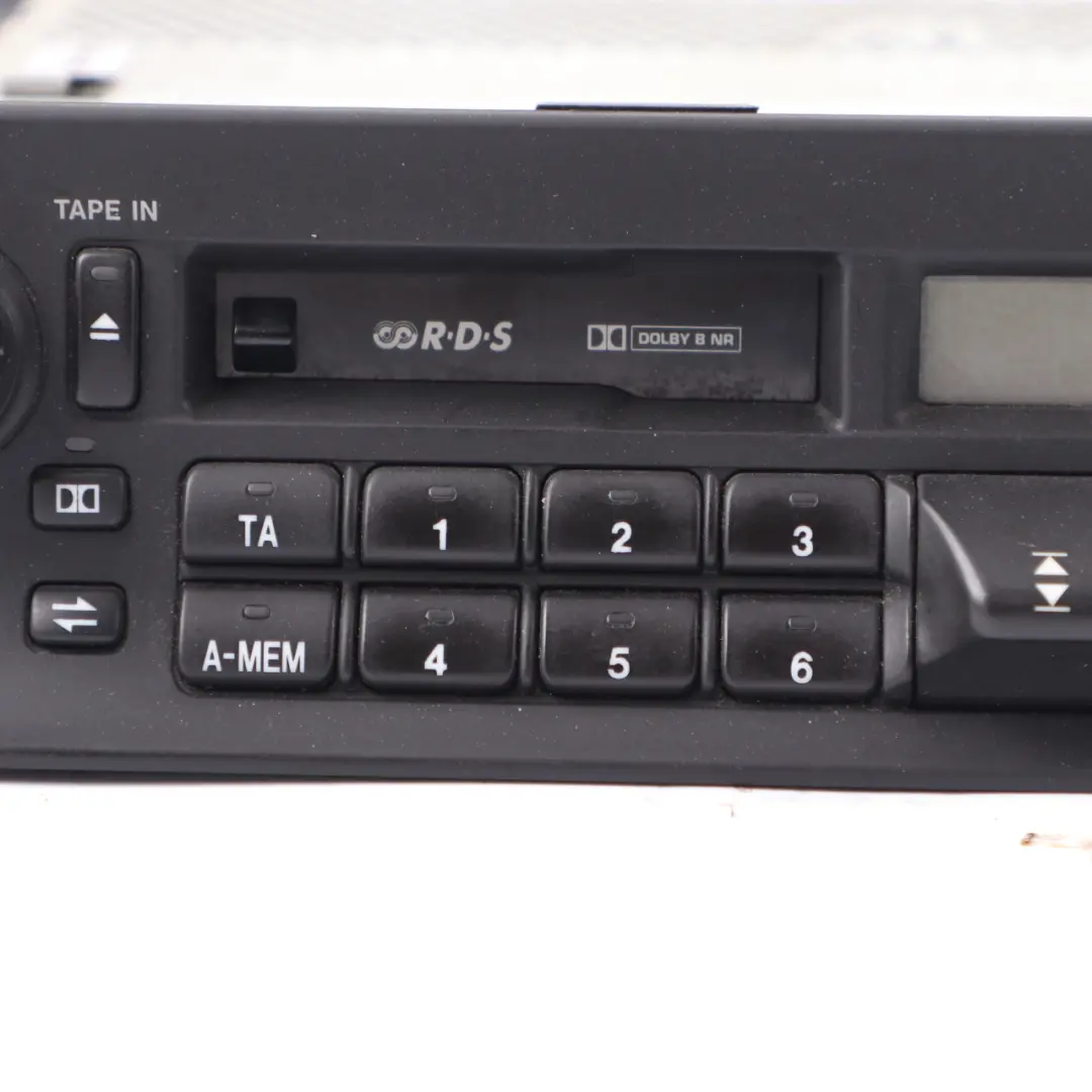  Radio lecteur cassettes Jaguar XJR XJ6 X300 Audio Control Unit Cassette - SKU AJ9500R - Numéro de pièce AJ9500R