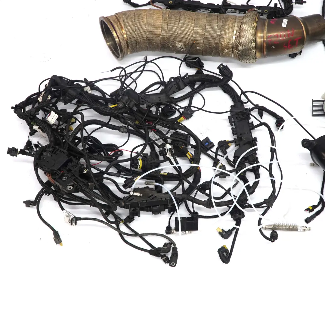 BMW F20 F21 LCI M140I B58 Aquamist Kit Iniezione Metanolo Serbatoio Downpipe - SKU Aquamist Methanol Kit M140i - Numero di parte DDP5800