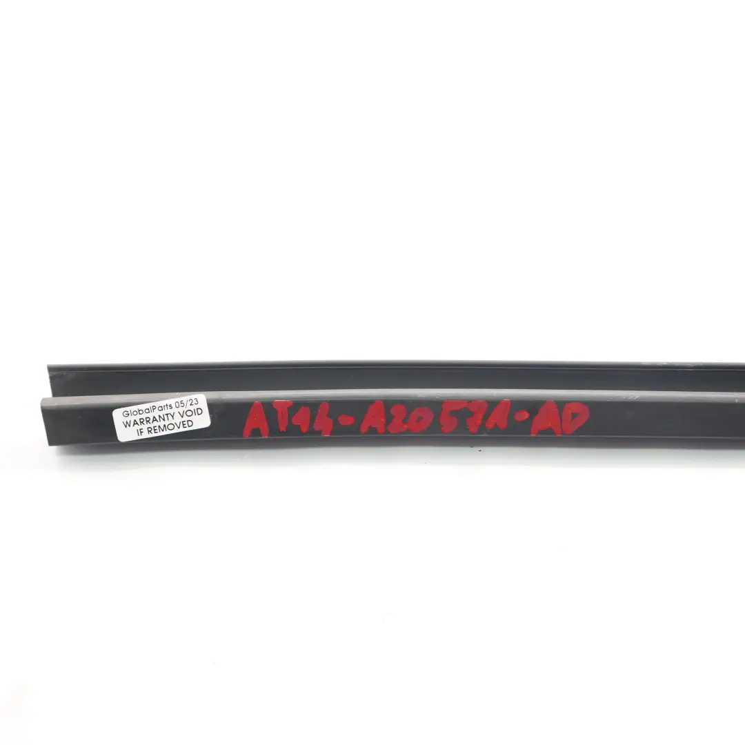  Guarnizione finestrino Ford Transit Connect anteriore sinistra - SKU AT14-A20571-AD - Numero di parte AT14-A20571-AD