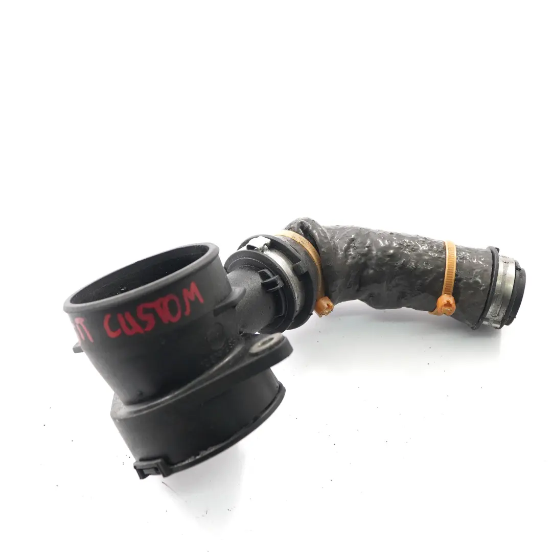 Mk3 Diesel 1.6 TDCi Tubo de Admisión de Aire Brida para Ford Focus con número de pieza AV61-6C784-AF Ford Focus Mk3 Diesel 1.6 TDCi Tubo de Admisión de Aire Brida - SKU AV61-6C784-AF - Número de pieza AV61-6C784-AF