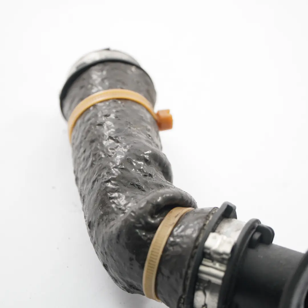 Mk3 Diesel 1.6 TDCi Flangia del tubo di aspirazione per Ford Focus con numero di parte AV61-6C784-AF Ford Focus Mk3 Diesel 1.6 TDCi Flangia del tubo di aspirazione - SKU AV61-6C784-AF - Numero di parte AV61-6C784-AF