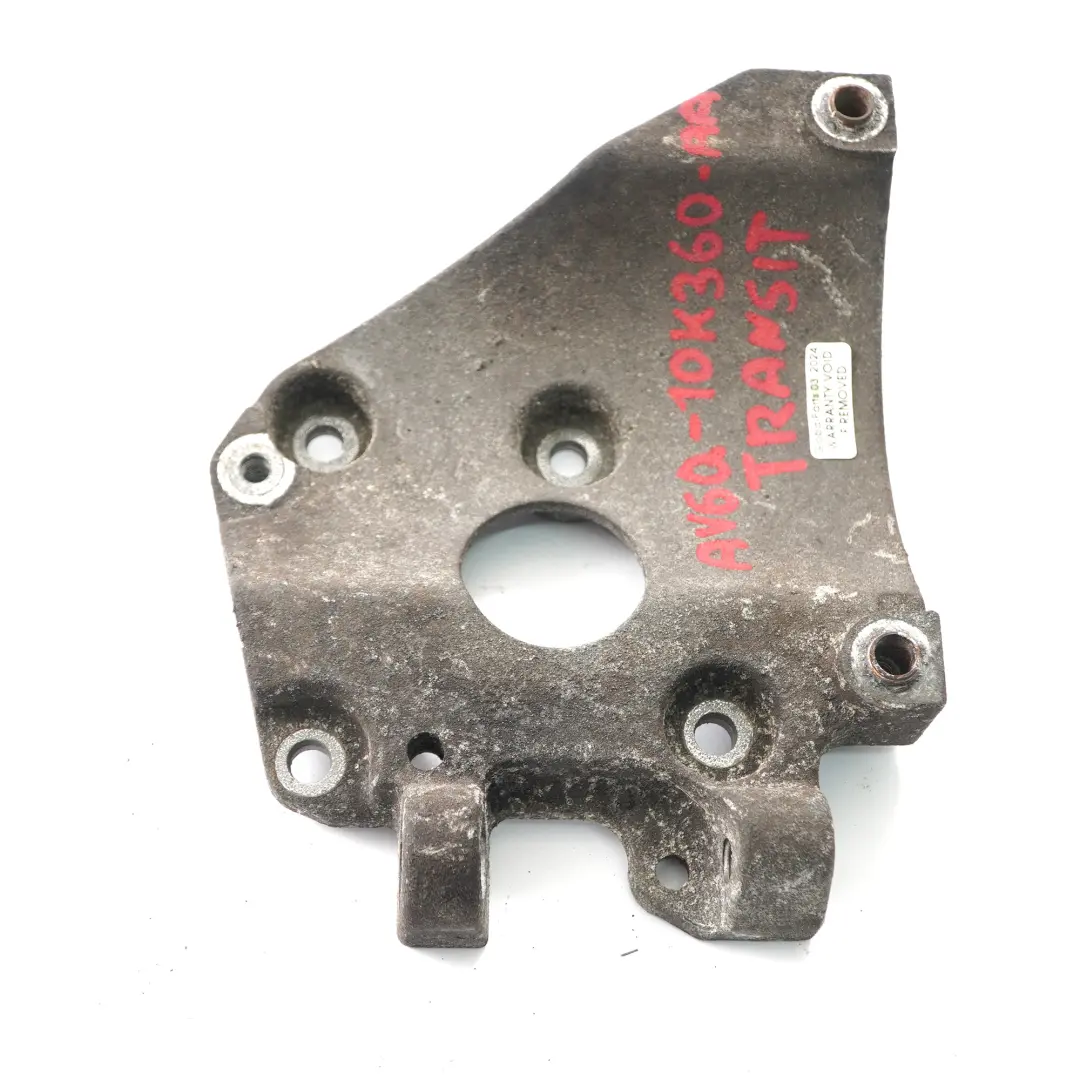 Wspornik Sprężarki Klimatyzacji do Ford Transit Connect o numerze AV6Q-10K360-AA Ford Transit Connect Wspornik Sprężarki Klimatyzacji - SKU AV6Q-10K360-AA - Numer Części AV6Q-10K360-AA