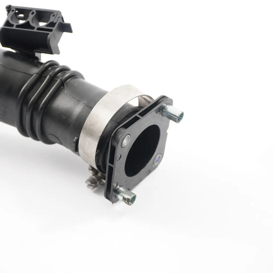 MK3 Fiesta MK7 1.6 TDCi Entrée d'air Tuyau d'air suralimentation pour Ford Focus à propos du numéro de pièce AV6Q-9351-BC Ford Focus MK3 Fiesta MK7 1.6 TDCi Entrée d'air Tuyau d'air suralimentation - SKU AV6Q-9351-BC - Numéro de pièce AV6Q-9351-BC