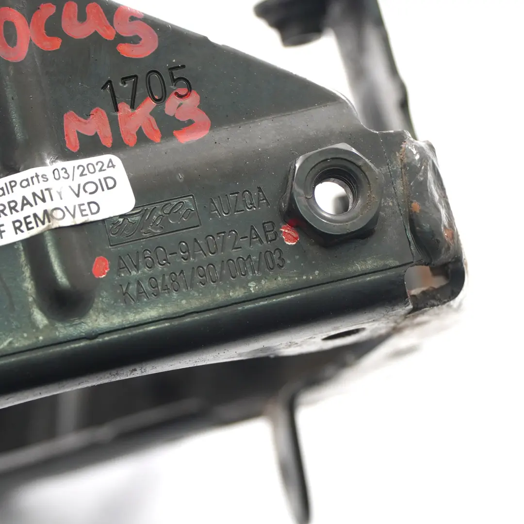 Staffa filtro Ford Focus MK3 1.6 TDCi Supporto filtro olio motore per con numero di parte AV6Q-9A072-AB Staffa filtro Ford Focus MK3 1.6 TDCi Supporto filtro olio motore - SKU AV6Q-9A072-AB - Numero di parte AV6Q-9A072-AB