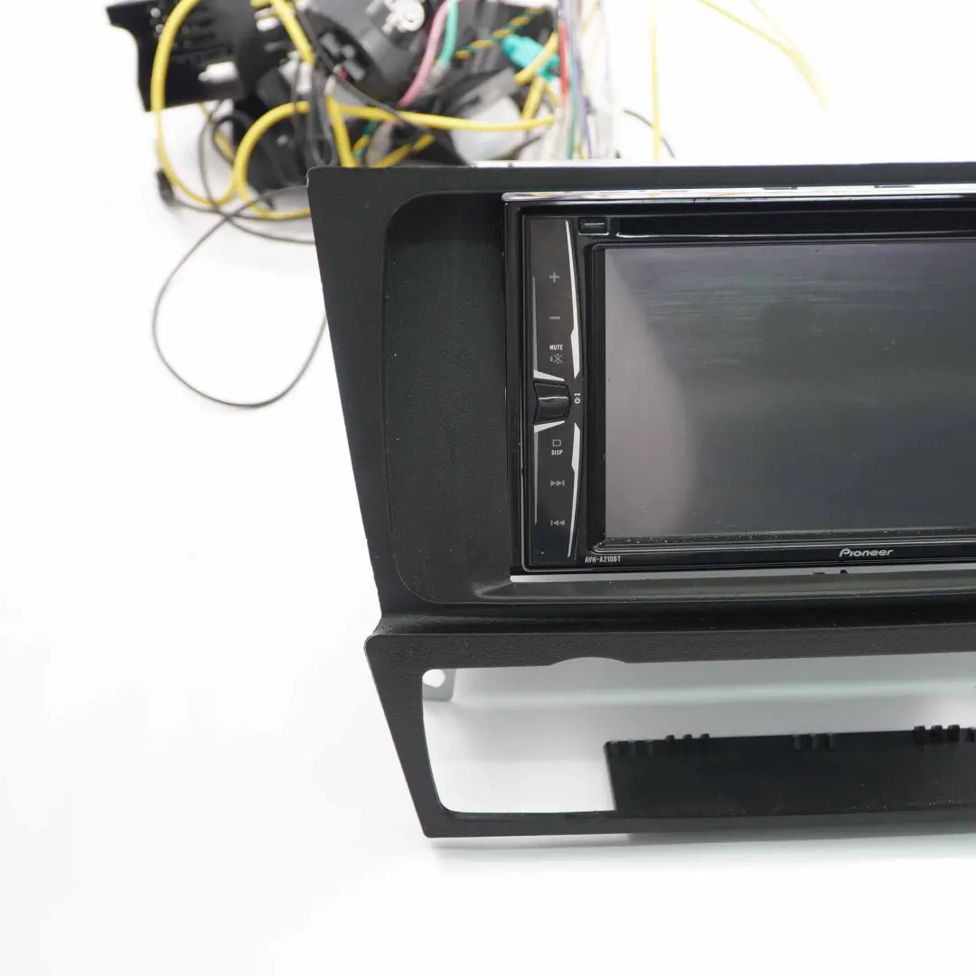  Original Pioneer CD DVD Bluetooth USB Aux iPhone Autoradio - SKU AVH-A210BT - Numéro de pièce AVH-A210BT