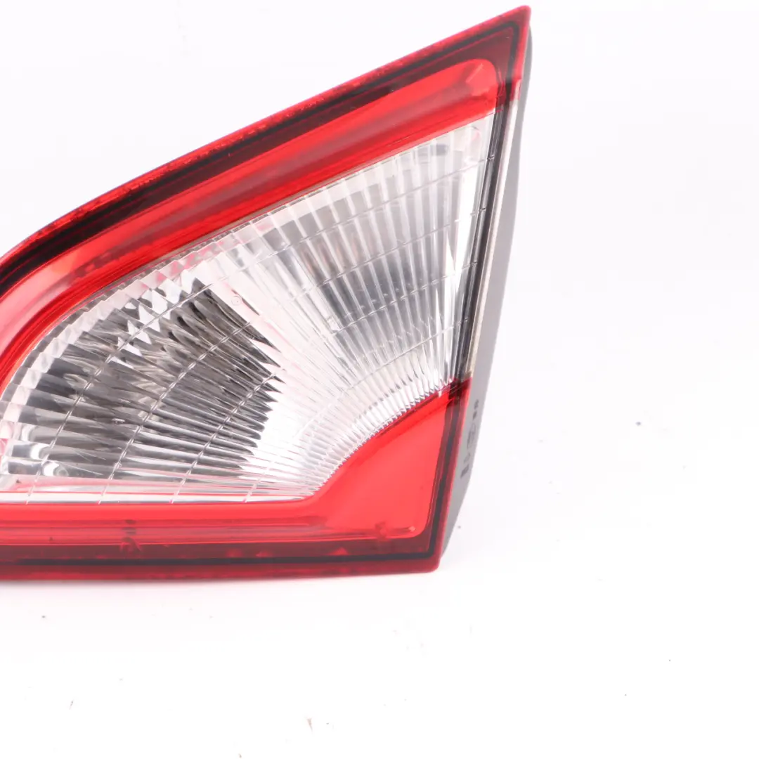 Quashqai J10 MK1 Rear Lamp Right O/S Tail Light Trunk Lid to Nissan with Part number B26550BR01A Nissan Quashqai J10 MK1 Rear Lamp Right O/S Tail Light Trunk Lid - SKU B26550BR01A - Part number B26550BR01A