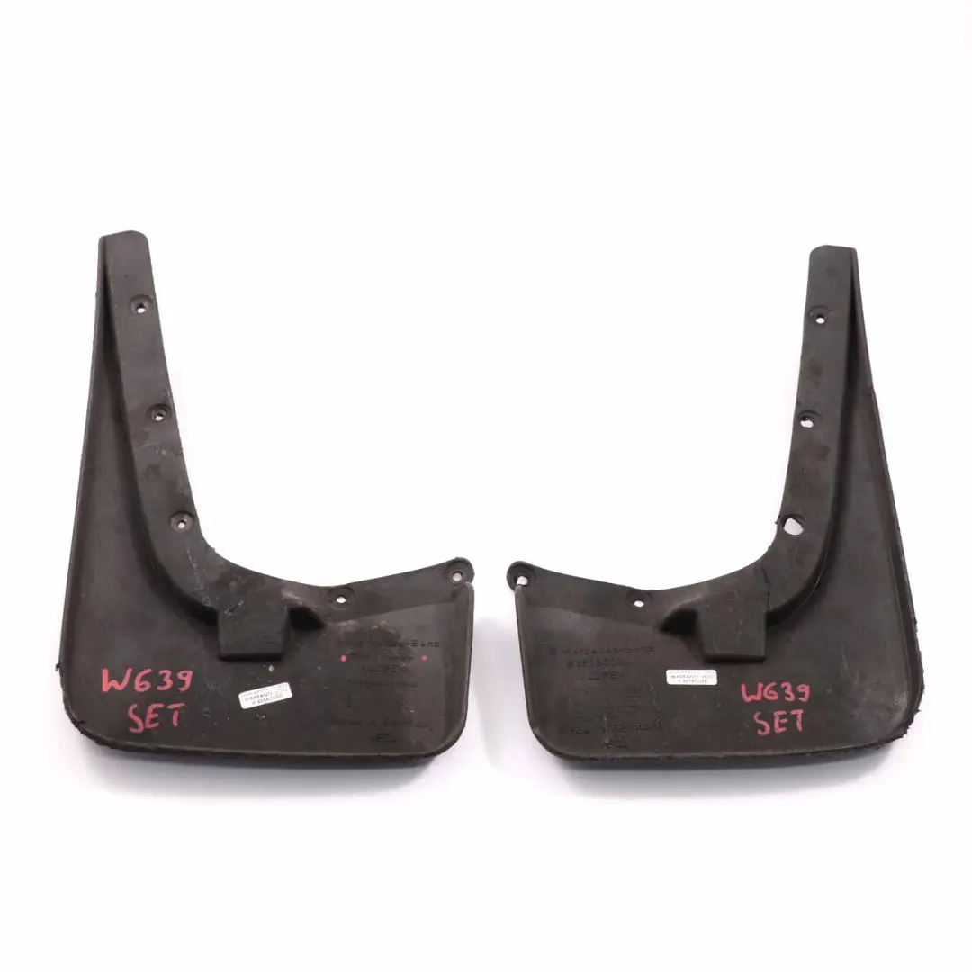 Bavettes Avant Gauche Droite Protection contre Set pour Mercedes Vito W639 à propos du numéro de pièce B66580000 Mercedes Vito W639 Bavettes Avant Gauche Droite Protection contre Set - SKU B66580000 - Numéro de pièce B66580000