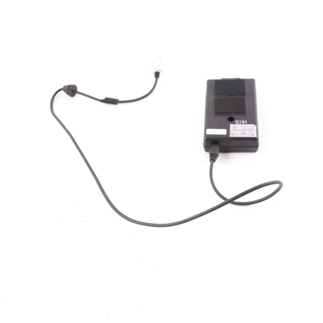  Mercede R171 Ipod Interface Multimedia Music Connection Module +Cable - SKU B67824252 - Part number B67824252