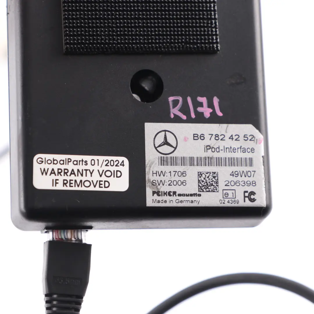 Mercede R171 Ipod Interface Multimedia Music Connection Module +Cable to with Part number B67824252 Mercede R171 Ipod Interface Multimedia Music Connection Module +Cable - SKU B67824252 - Part number B67824252