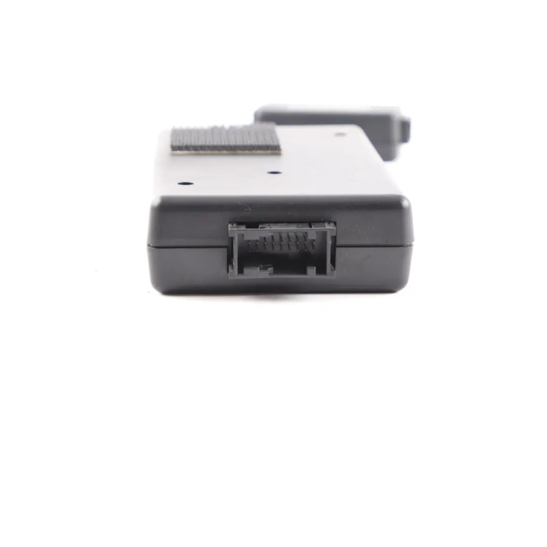 iPod Interface Mercedes W164 W169 C219 Module Control Unit ECU to with Part number B67824529 iPod Interface Mercedes W164 W169 C219 Module Control Unit ECU - SKU B67824529 - Part number B67824529