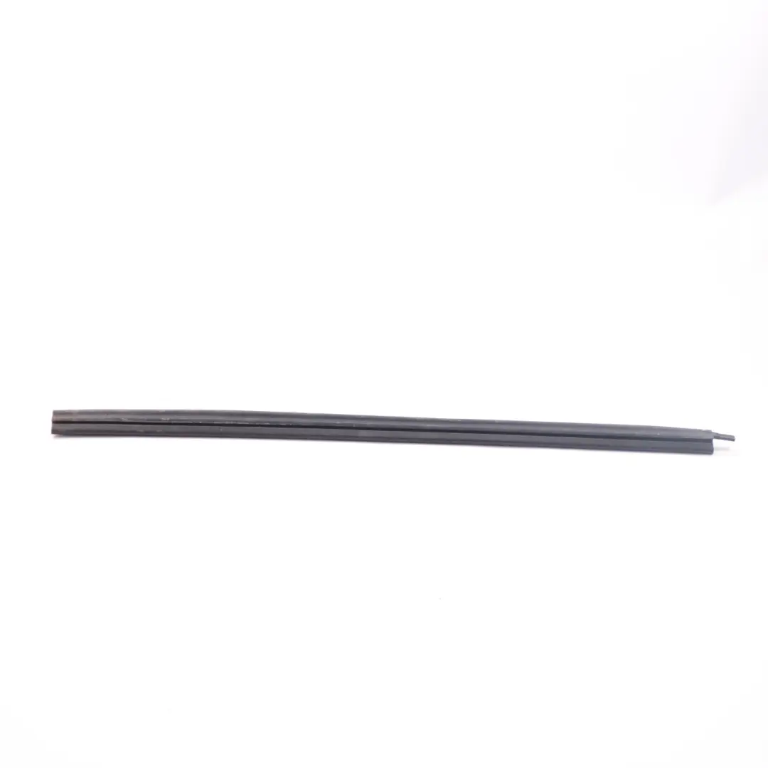 finestra guida ferroviario anteriore sinistra guarnizione per Ford Transit Custom con numero di parte BK21-V21511-BA Ford Transit Custom finestra guida ferroviario anteriore sinistra guarnizione - SKU BK21-V21511-BA - Numero di parte BK21-V21511-BA