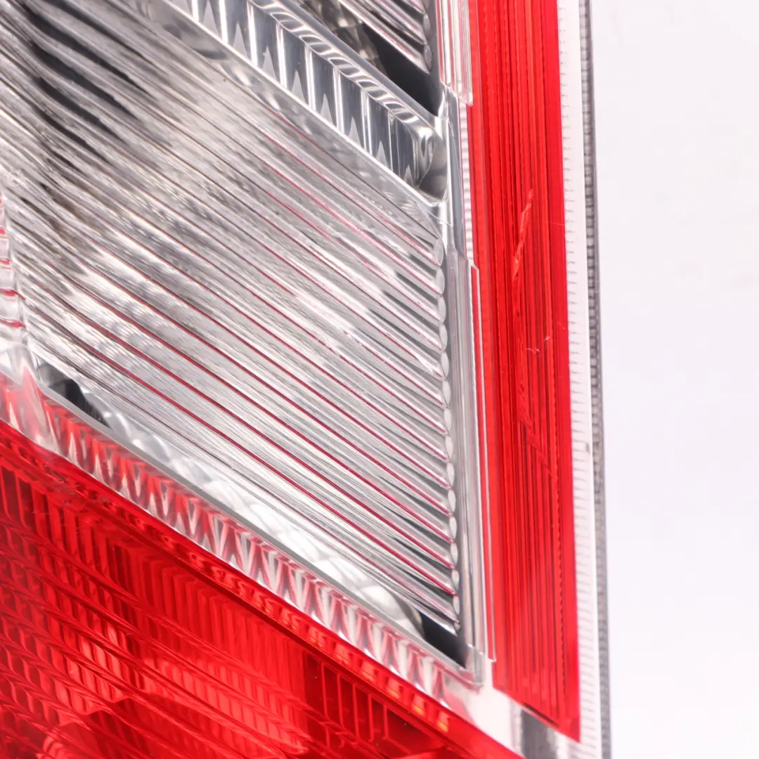 Trasera Trasera Izquierda Lámpara Panel Lateral para Ford Transit Custom con número de pieza BK2113405AG Ford Transit Custom Trasera Trasera Izquierda Lámpara Panel Lateral - SKU BK2113405AG - Número de pieza BK2113405AG