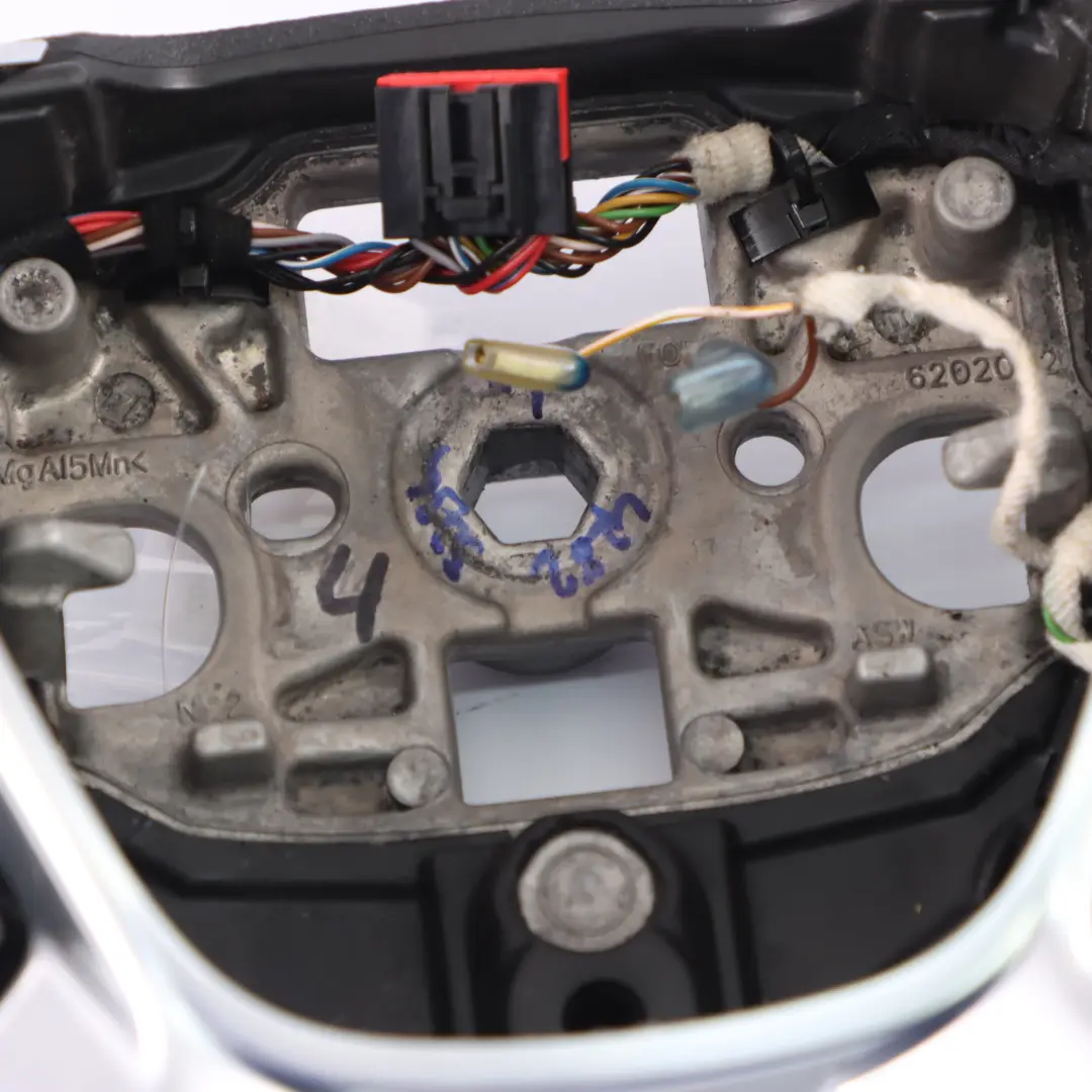 Schwarzes Lederlenkrad Multifunktion für Ford Transit Custom NEW mit Teilenummer BK213600DD Ford Transit Custom NEW Schwarzes Lederlenkrad Multifunktion - SKU BK213600DD-1 - Teilenummer BK213600DD