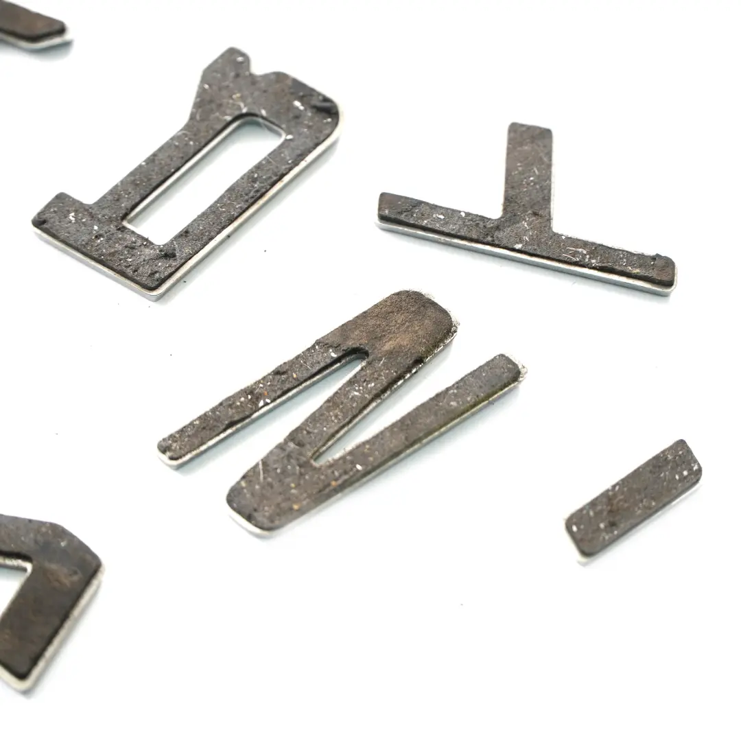 arrière Coffre Emblem Lettering Logo Adhered pour Ford Transit Porte à propos du numéro de pièce BK21V402A16AC Ford Transit Porte arrière Coffre Emblem Lettering Logo Adhered - SKU BK21V402A16AC - Numéro de pièce BK21V402A16AC